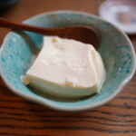 かぶと - お代わりを我慢した豆腐。。