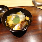 京都 いと - 椀をパカッと開けると松茸がコンニチワ 202209