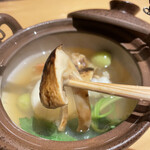 玄水 - 土瓶蒸しのなかに松茸！銀杏も！秋だね