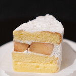 COMPARIS - 桃のショートケーキ