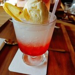 Cafe Dining LÜDERA - 