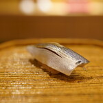 Sushi Suzuki - 小鰭