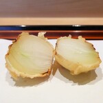 てんぷら 近藤 - 小玉ねぎ