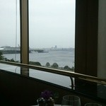 パノラミックレストラン ル・ノルマンディ - こっちは大桟橋が見えます