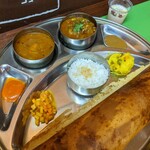 南インド家庭料理 インダスレイ - カレー、サンバル、チャツネ。カレーは辛いっ！！