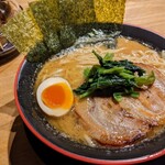 だしと麺 - 2209_だしと麺_家系 豚骨醤油麺(から揚げ3個、ライス、麺大盛)＠1,330円
