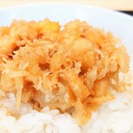 てんぷら 近藤 - 才巻海老と小柱のかき揚げ(天丼・大盛り)