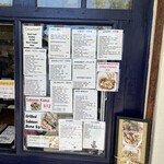 Pioneer Saloon - 豊富なメニュー1