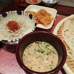 うどん家 八重桜 - セットの鳥天&じゃこご飯