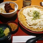 杵屋 - 味噌カツ丼定食(税込970円)