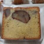 手作りマフィン レフィーユ - 和栗のパウンドケーキ240円