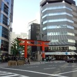 曹家包子館 - 生田神社。　お隣は、トゥーストゥースさんだ。　有名ですね。　北野方面も、しばらく行ってないな。