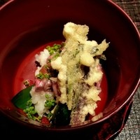 帰燕 - レア牛肉に挟まれたもち米。美味。