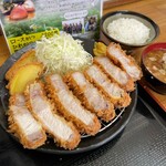 とんかつ 栄ちゃん - 千代幻豚ちゃん