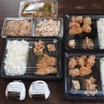 キッチン コッコ - 全部並べて１２５０円税込