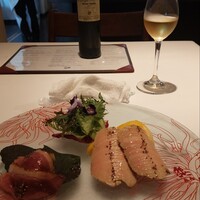 クッチーナ イタリアーナ ガッルーラ - フォアグラにマンゴー、鴨にイチジクでケルナーの甘口。今までに味わったことの無い美味。甘口ワインもマンゴーとピッタリ。
