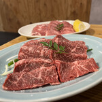 大正焼肉ホルモン K2+ - 上ハラミ¥1,380 （写真は2人前）