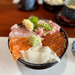 蓑寿司 - 【大盛】五色丼