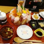 Nanten Zushi - 海鮮丼