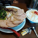 うまいヨゆうちゃんラーメン - 