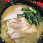 ラーメン 杉田家 - 油がミソ