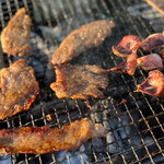 久保田屋食品 売店 - うん！これも炭火焼きで余分な脂を落としているので…柔らかくて美味しいです♪ 