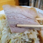 麺処 マゼル - 醤油肉増しまぜそば(特盛400g)※ヤサイ少なめ、アブラマシ、ニンニクあり、チーズなし、味濃いめ