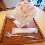 八ヶ岳氷菓店 - いちごミルク