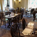 The Greyhound Inn - テーブル席