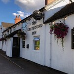 The Greyhound Inn - 玄関付近
