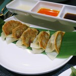 Plaza Premium First lounge - ぎょうざ