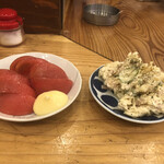 Motsuyaki Nikomi Kaede - 冷やしトマト、マカロニサラダ