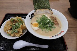 Ramen hukutian - 