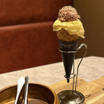 Akarenga Koshitsu Bisutoro Rengaro - まるでアイスクリームポテサラ