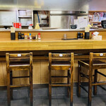 華風料理一芳亭 - カウンター席