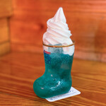 コメダ珈琲店 - ドリンク写真:カラフルクリームソーダ ラムネ☆