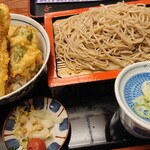 Kinoene - 野菜天丼セット