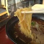 金澤8キッチン - 表面つるつるな麺