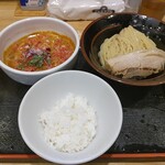 麺屋 睡蓮 - 辛海老みそつけ麺と小ごはん