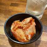 大衆焼肉・ホルモン天ぷら サコイ食堂 - キムチ