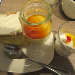 ホテル&スパ センチュリーマリーナ 函館 - シフォンケーキ・プリン・パンナコッタ（？）