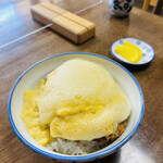 Asahiya - こ、これは！？衝撃のビジュアル✩.*˚エスプーマ仕立ての卵がふんわりカツ丼です。