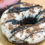 &DONUT - ホワイトチョコクランチ250円