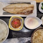 Ibushitei Ajimidokoro - 完璧な鯖焼き定食の図。(主観です)
