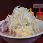 ラーメン二郎 - アップ。無味野菜撃破が鍵