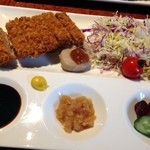 キュイジーヌ・ド・オオサカ・リョウ - フィレカツ定食 （￥1000）