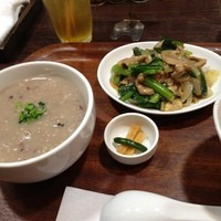 南青山エッセンス - 日替わりのおかずとお粥
