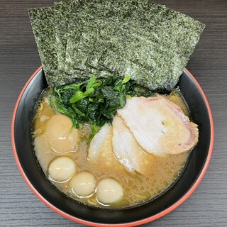 横濱家系ラーメン 勝鬨家_1