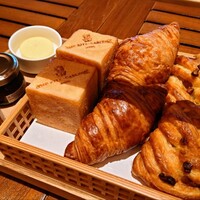 日本料理 by ザ・リッツ・カールトン日光 - 出来たてのパン3種類。ジャムもついてきて贅沢。