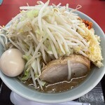 ラーメン もっけだの - 『ラーメン普通ニンニクショウガヤサイマシマシ+味玉(スクラッチクーポン)』